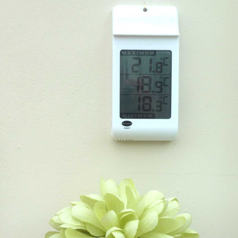Digital Max / Min Large Display Thermometer in White or Green